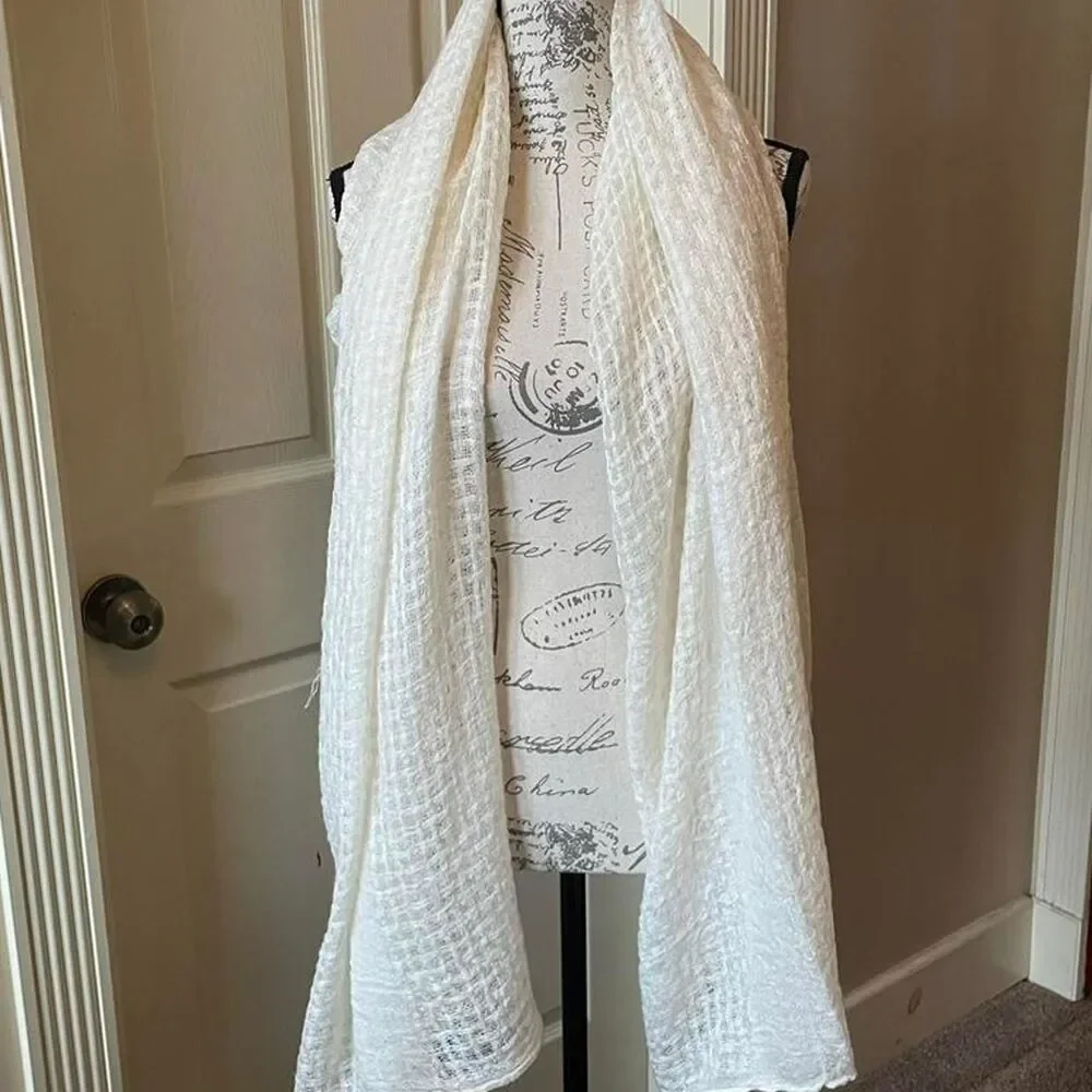 Cejon Women's White and Cream Scarf-wraps